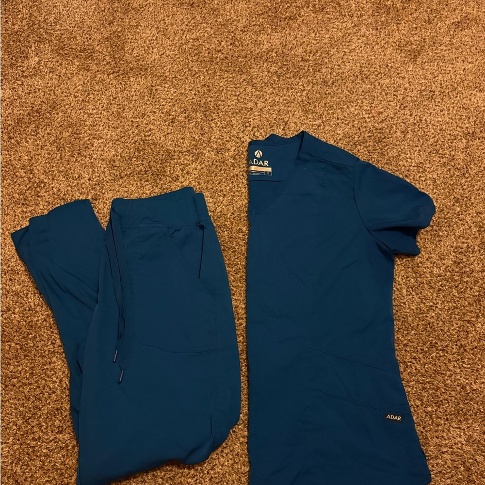 Adar Women's Scrub Set - Blue